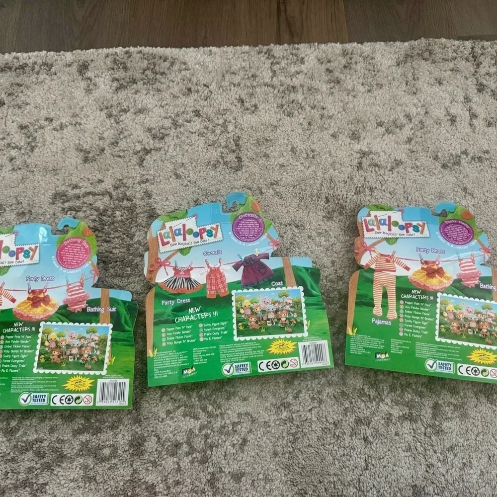 NIP Lalaloopsy doll outfits